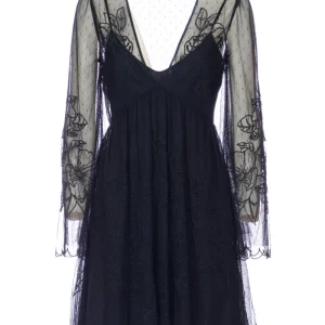 Abito corto e sottoveste neri in tulle con ricami